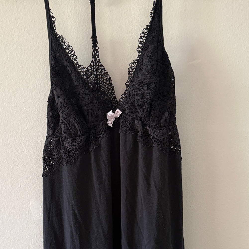 Victoria's Secret Black Lace Chemise with T-Back Detail - Picture 2 of 5